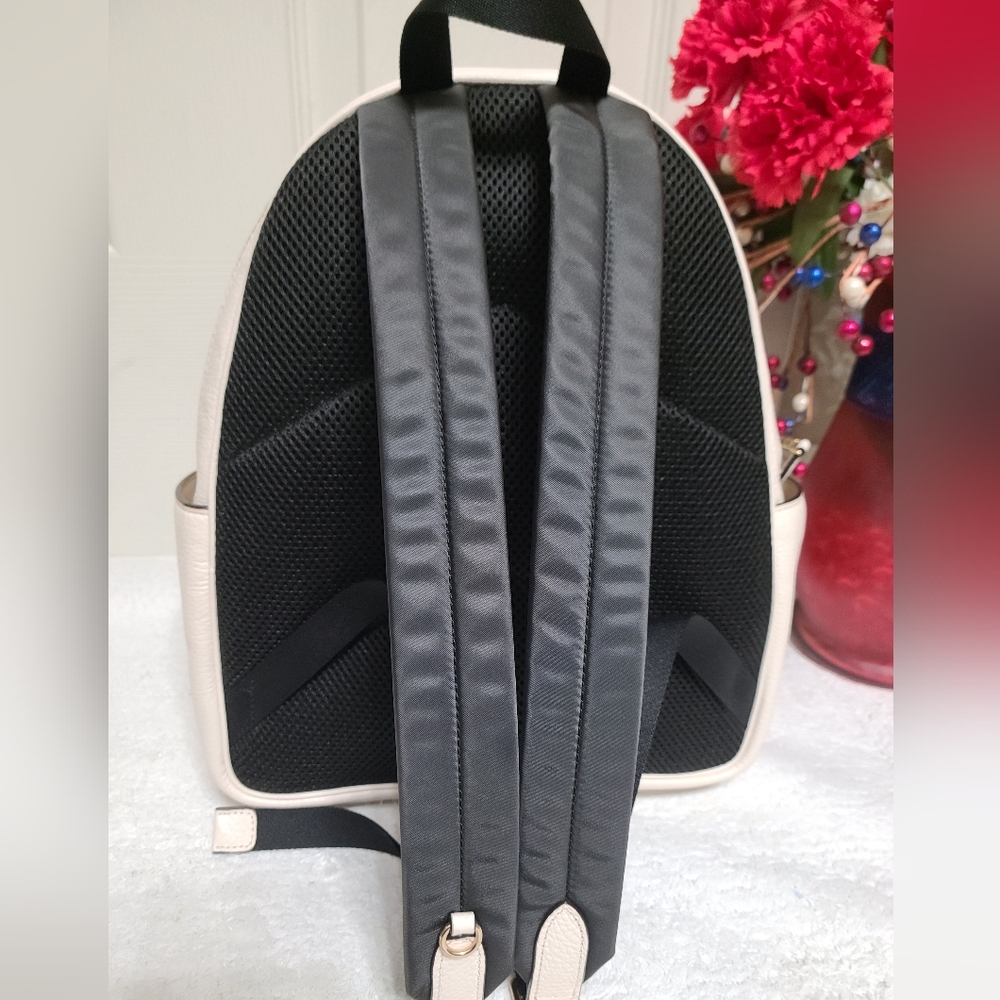 Coach Court Backpack - Picture 3 of 7